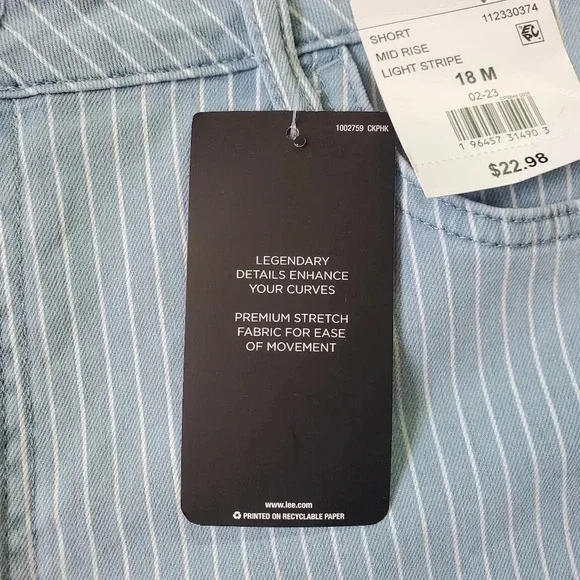 LEE | Mid Rise Short in Light Stripe sz 18M - Picture 4 of 8